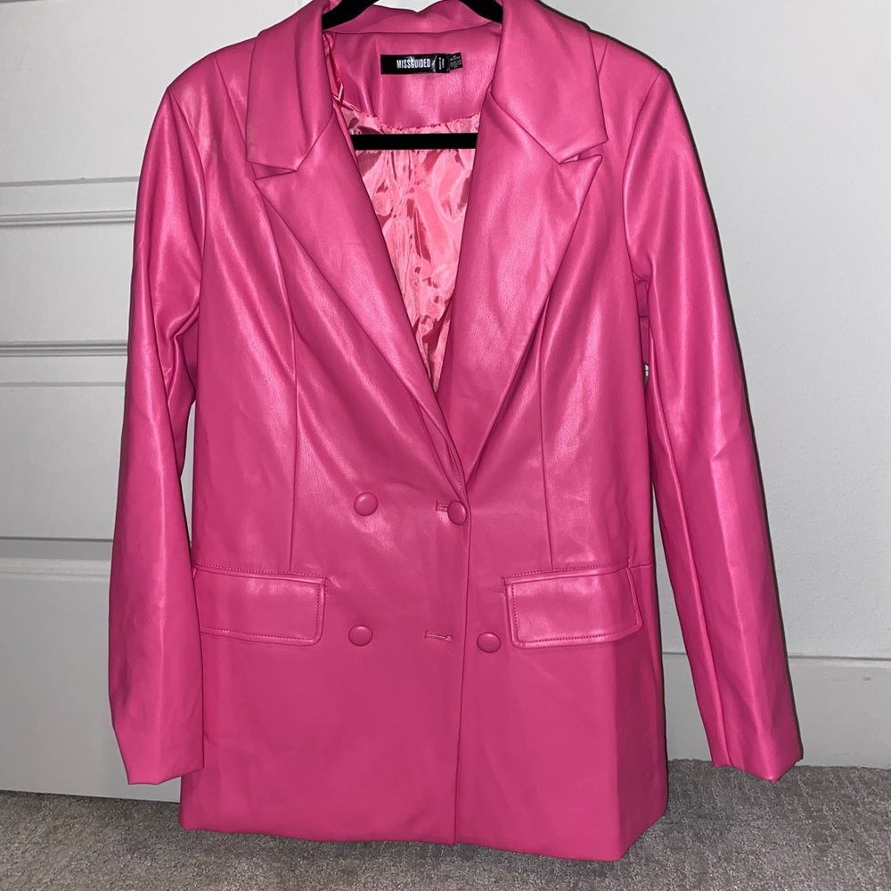 MISSGUIDED OVERSIZED PINK LEATHER BLAZER